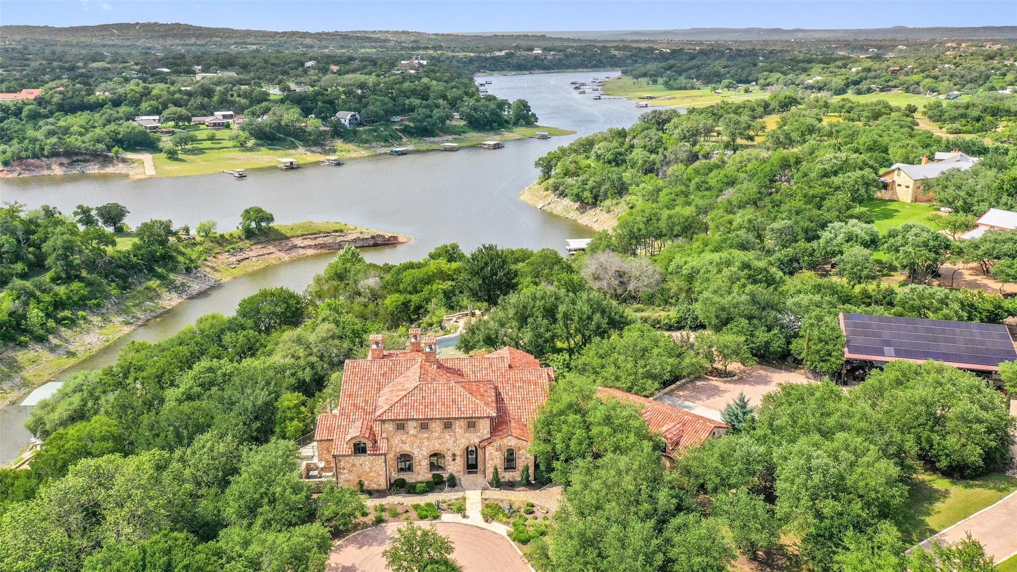 808 Rivercliff Dr, Spicewood, Texas