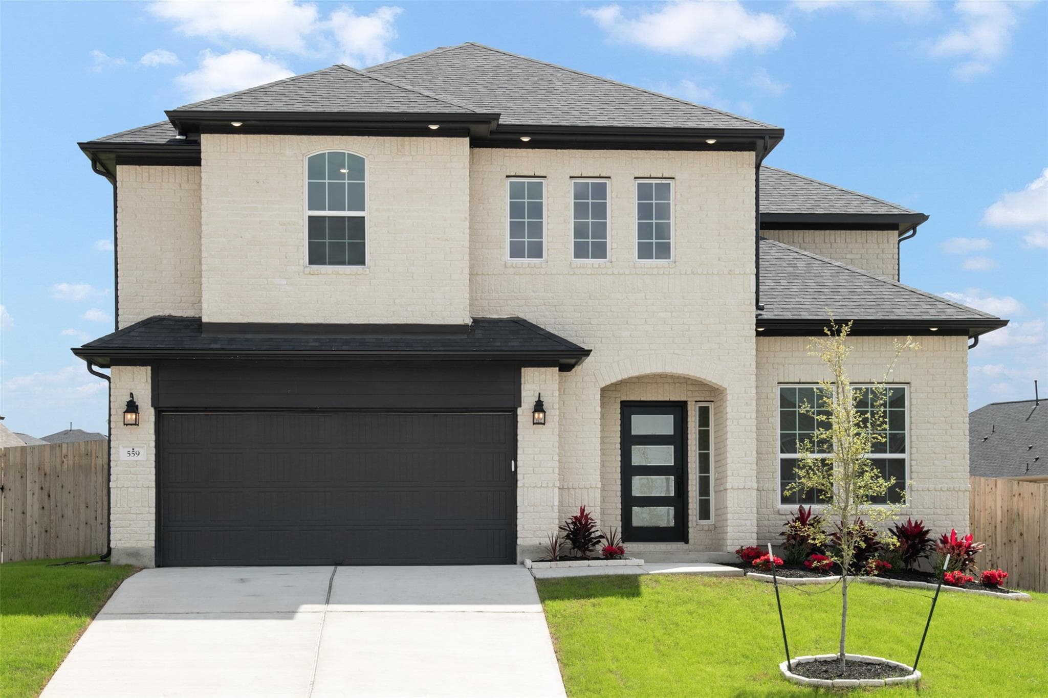 559 Sugar Cane Rd, Buda, Texas 78610