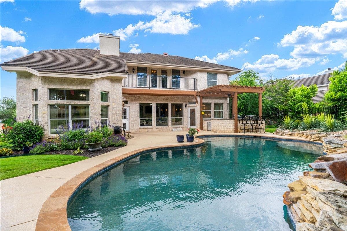 58 Cottondale Rd, The Hills, Texas
