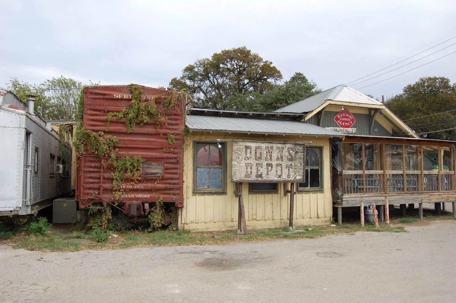 Don's Depot